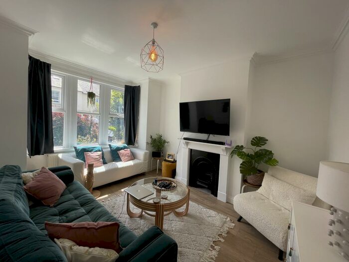 3 Bedroom Terraced House To Rent In Botley, Oxford, OX2