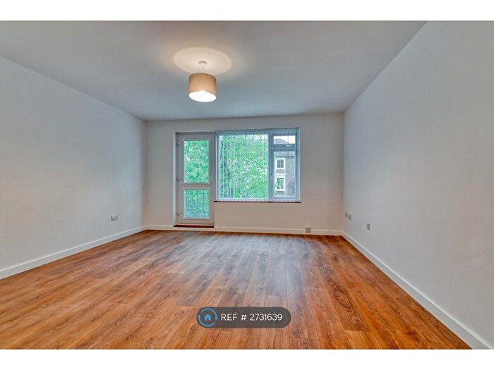 1 Bedroom Flat To Rent In Summerfield, Bromley, BR1