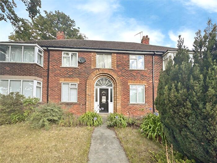 2 Bedroom Flat To Rent In Armthorpe Road, Doncaster, South Yorkshire, DN2