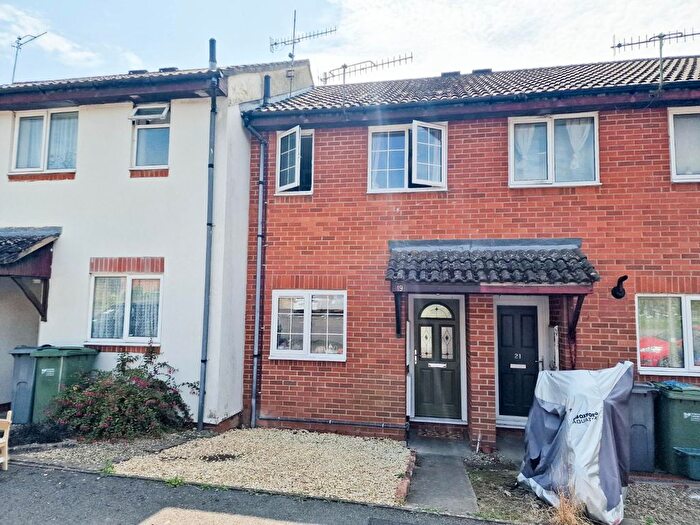 2 Bedroom Terraced House For Sale In Ridgemont Road, Stroud, GL5