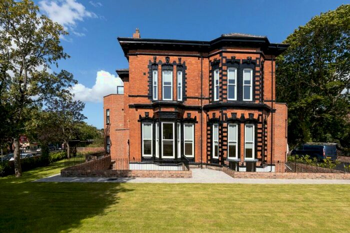 2 Bedroom Apartment To Rent In Parkfield Road, Aigburth, Liverpool, Merseyside, L17