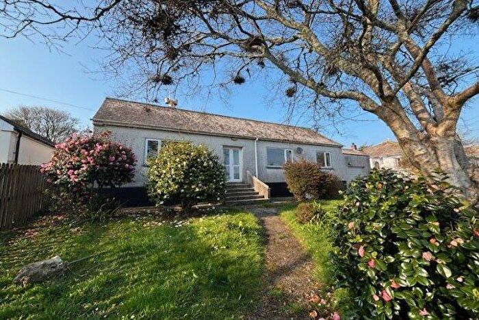3 Bedroom Bungalow To Rent In Portheast Way, St. Austell, PL26