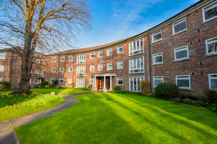 2 Bedroom Apartment To Rent In Lynden Hyrst, Addiscombe Road, Croydon, CR0