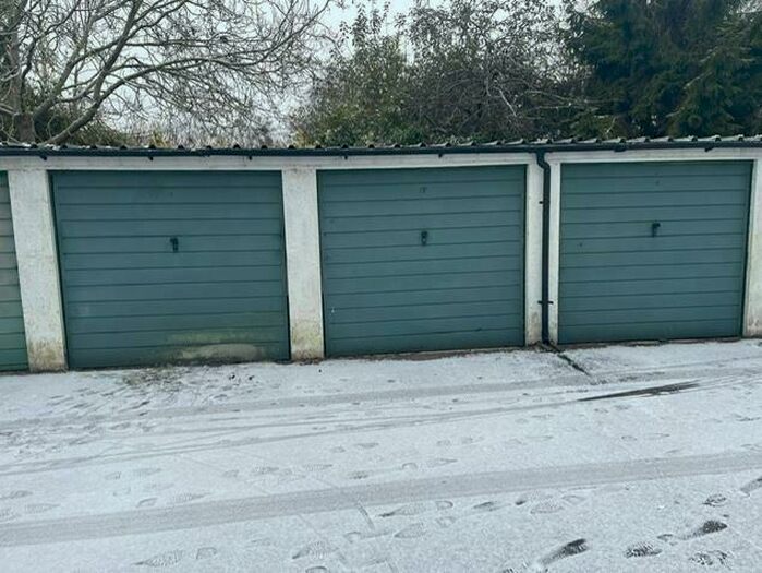 Garage / Parking To Rent In Hernes Road, Summertown, OX2