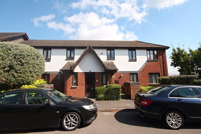 Studio To Rent In Allington Close, Greenford, UB6