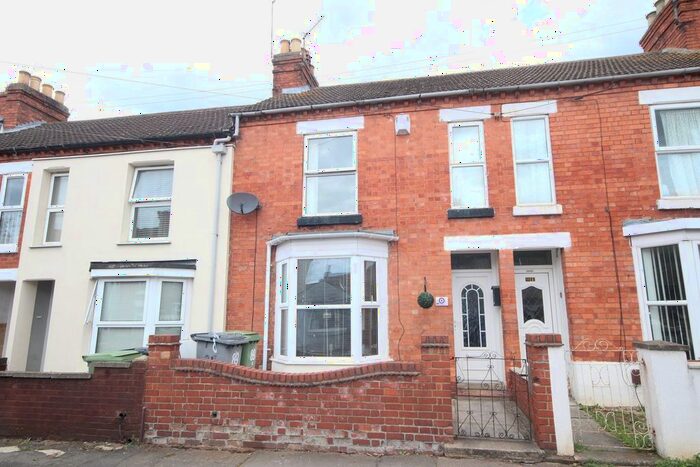 2 Bedroom Terraced House To Rent In Newcomen Road, Wellingborough, NN8