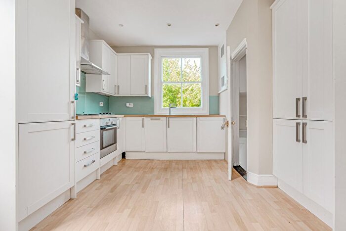 3 Bedroom Maisonette To Rent In Niton Street, Fulham, SW6