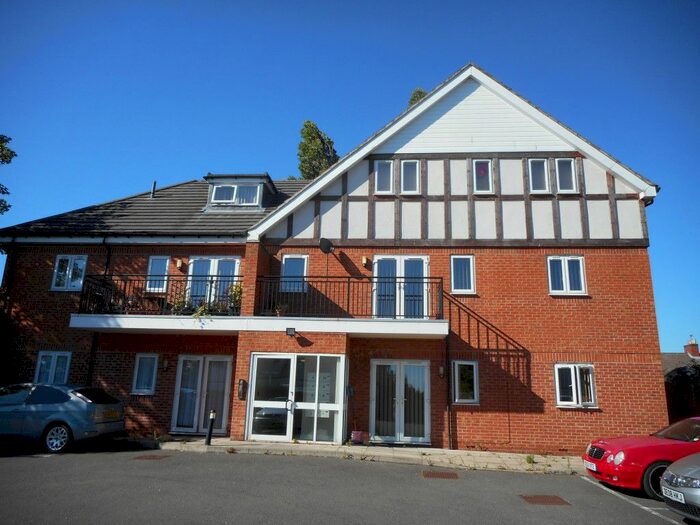 2 Bedroom Flat To Rent In Catherine Court, Moor Street, Burton Upon Trent, DE14