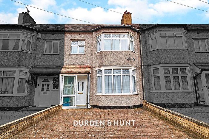 3 Bedroom Terraced House To Rent In Roll Gardens, Ilford, IG2