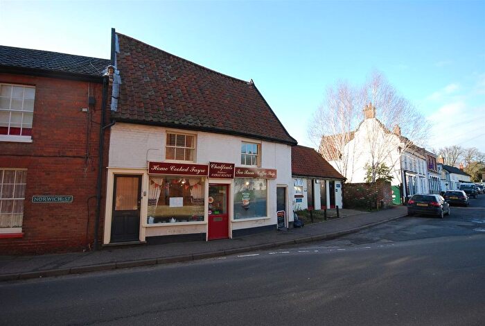 Studio To Rent In Market Place, Hingham, Norfolk, NR9