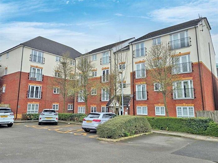 2 Bedroom Flat For Sale In Kilmaine Avenue, Manchester, M9
