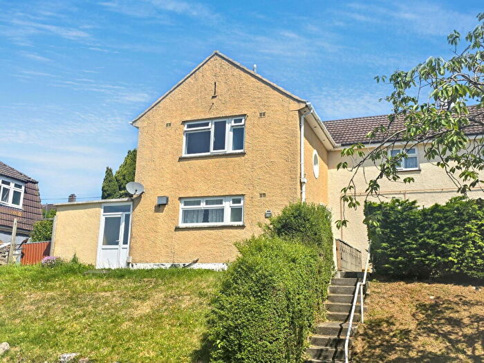 3 Bedroom Semi Detached House For Sale In Dorchester Avenue, Plymouth, PL5