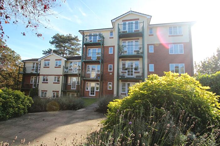 2 Bedroom Flat To Rent In Queen Alexandra Road, High Wycombe, HP11