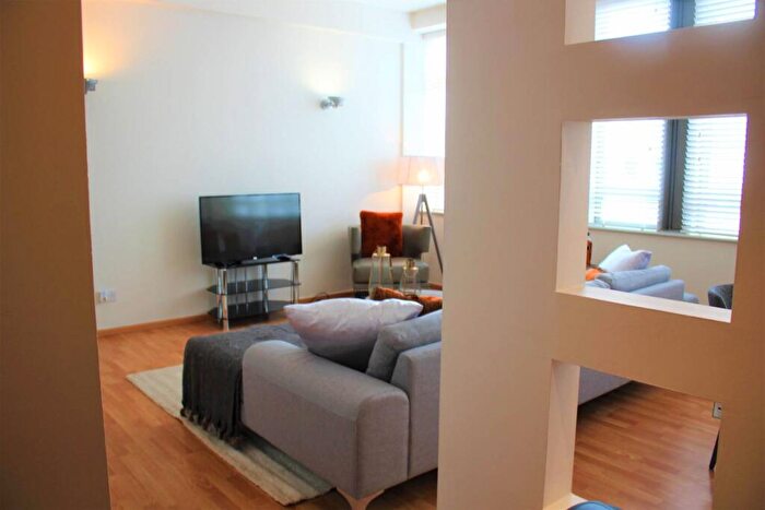 1 Bedroom Flat To Rent In City Road, City, London, EC1V