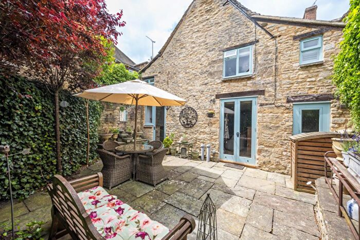 3 Bedroom Cottage To Rent In Lower High Street, Burford, OX18