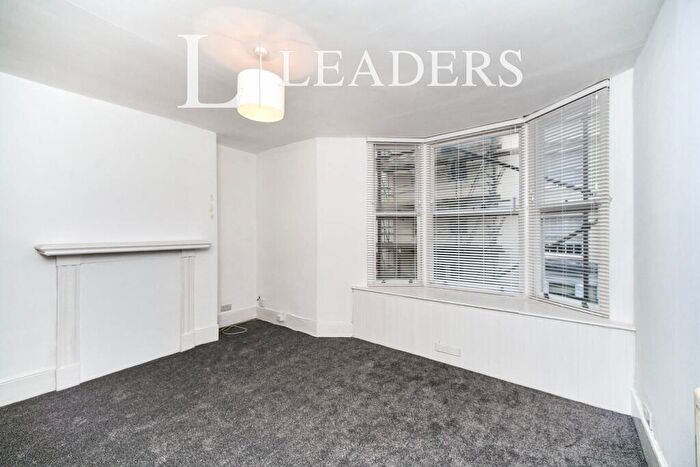 1 Bedroom Flat To Rent In Bloomsbury Place, Brighton, BN2