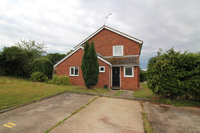 3 Bedroom Semi-Detached House To Rent In Uplands Drive, Springfield, CM1