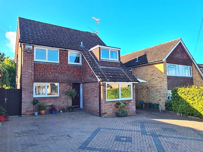 4 Bedroom Detached House For Sale In Norwood Road, Effingham, Surrey, KT24