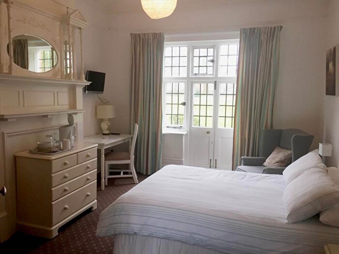 Studio To Rent In Hunts Lane, Taplow, Maidenhead, SL6