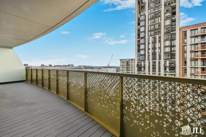 2 Bedroom Flat To Rent In Cassini Apartments, White City Living, London, W12
