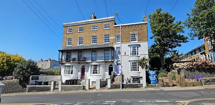 1 Bedroom Flat To Rent In Stone Road, Broadstairs, CT10