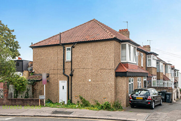 2 Bedroom Apartment For Sale In Grange Road, Thornton Heath, CR7