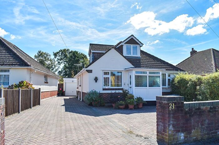 3 Bedroom Detached House For Sale In Whitehayes Road, Burton, Christchurch, BH23