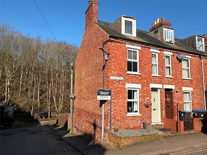 3 Bedroom End Terrace House For Sale In Sidney Road, Woodford Halse, Northamptonshire, NN11