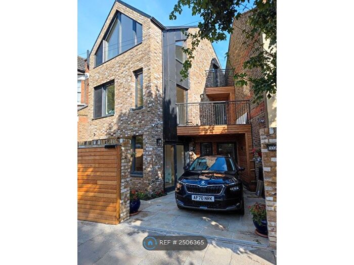 5 Bedroom End Of Terrace House To Rent In Stanmore Road, London, N15