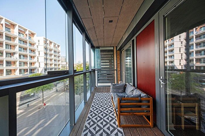 1 Bedroom Flat To Rent In Dalston Square, Dalston, London, E8