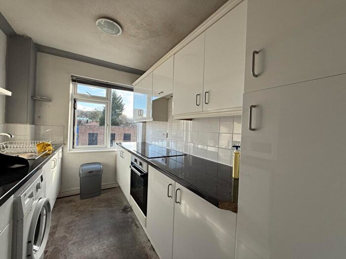 1 Bedroom Flat To Rent In Ulleries Road, B92
