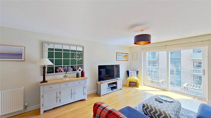 2 Bedroom Flat To Rent In Shrubhill Walk, Edinburgh, Midlothian, EH7