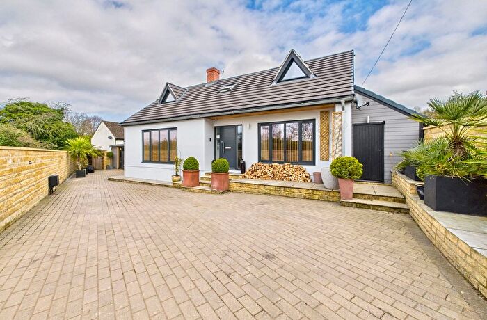 4 Bedroom Detached Bungalow For Sale In Stonesfield Lane, Charlbury, Chipping Norton, OX7