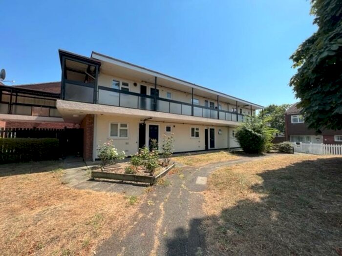 1 Bedroom Apartment To Rent In Badburgham Court, Waltham Abbey, EN9