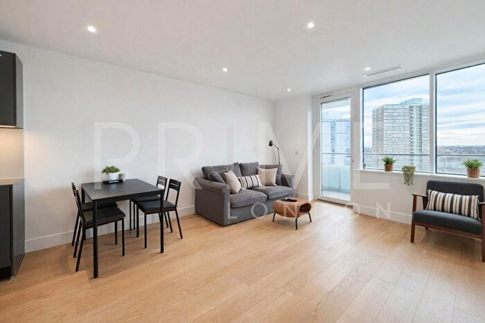 1 Bedroom Flat For Sale In Lombard Wharf, Lombard Road, Battersea, SW11