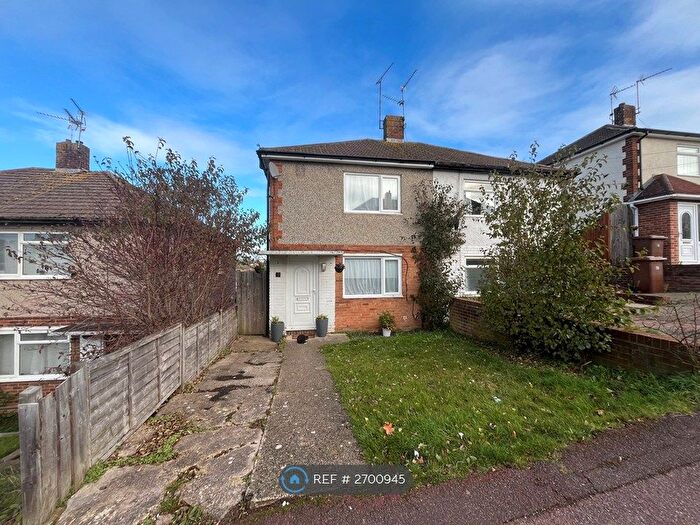 2 Bedroom Semi Detached House To Rent In Bankside, Chatham, ME5