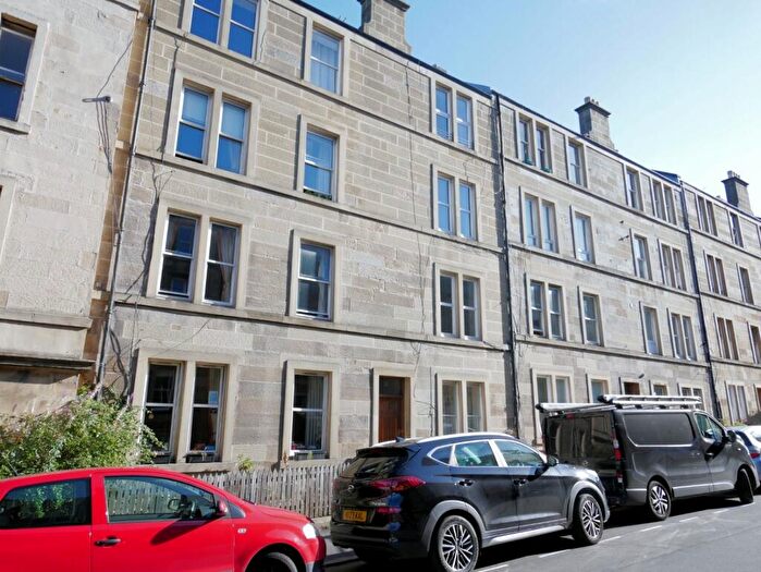 1 Bedroom Flat To Rent In Caledonian Road, Dalry, Edinburgh, EH11