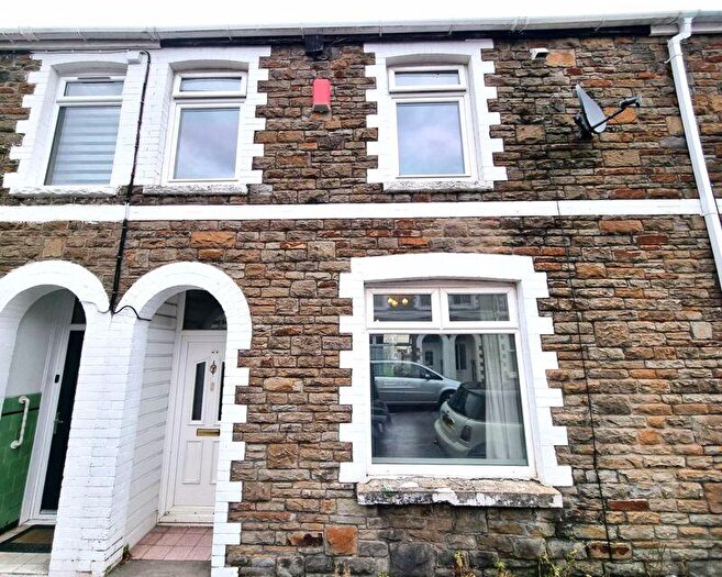 3 Bedroom Terraced House To Rent In Windsor Street, Caerphilly, CF83