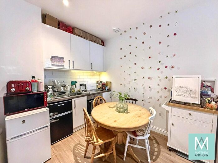 1 Bedroom Flat To Rent In Chapel Road, BN11