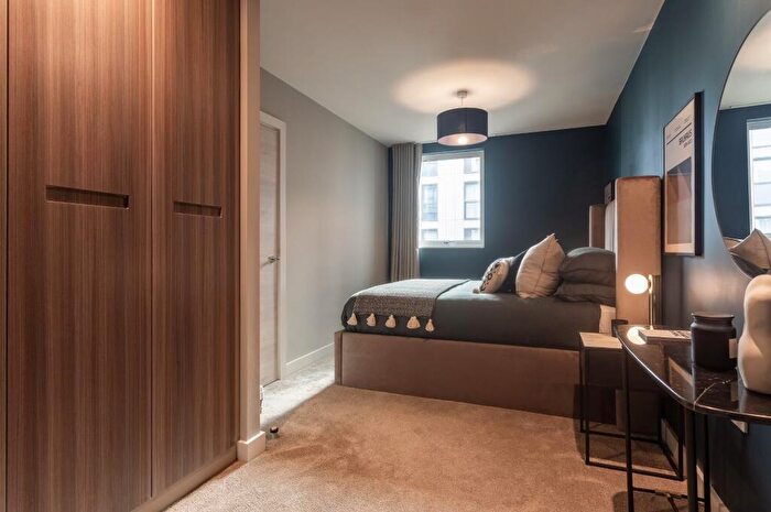 2 Bedroom Apartment To Rent In New York Square, Leeds, West Yorkshire, LS2