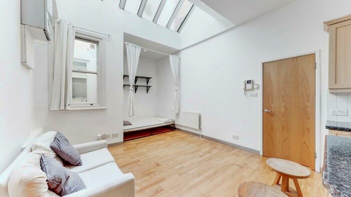 Apartment To Rent In Hatton Garden, EC1N