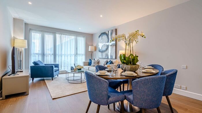 2 Bedroom Apartment To Rent In Westferry Circus, E14