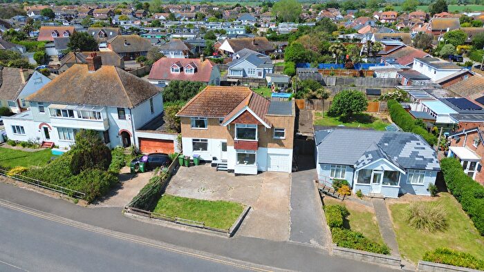 4 Bedroom Detached House For Sale In Dymchurch Road, St. Marys Bay, Romney Marsh, TN29