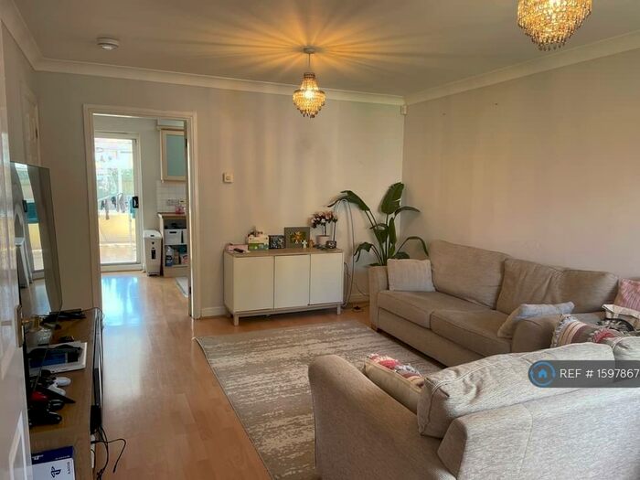 3 Bedroom Detached House To Rent In Liverpool, Liverpool, L14