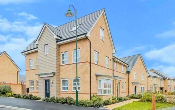 4 Bedroom Property To Rent In Aqua Drive, Hampton Water, Peterborough, PE7