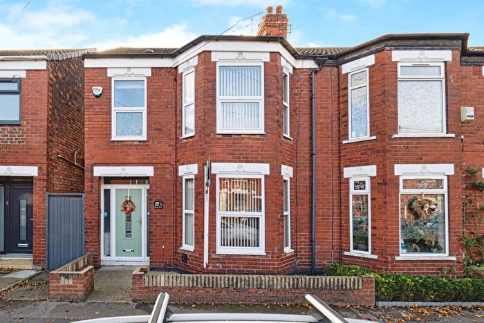 3 Bedroom Semi Detached House For Sale In Summergangs Road, Hull, HU8