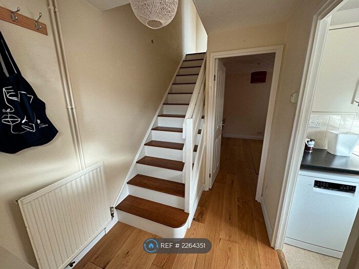 1 Bedroom Terraced House To Rent In Stonefield, Bar Hill, Cambridge, CB23