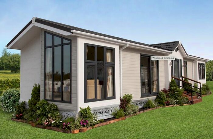 2 Bedroom Park Home For Sale In Barataria Park, Ripley, Woking, GU23