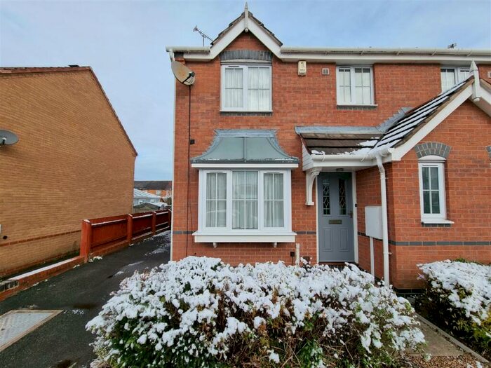 3 Bedroom Semi-Detached House To Rent In Alexandra Street, Thurmaston, Leicester, LE4