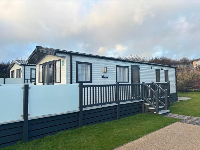 2 Bedroom Caravan For Sale In Looe, Cornwall, PL13